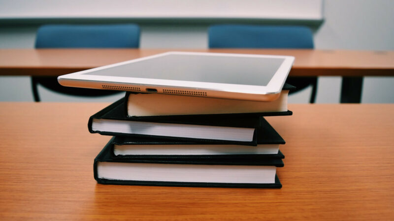 В мэрии Краснодара прокомментировали организацию учебного процесса в школе №102