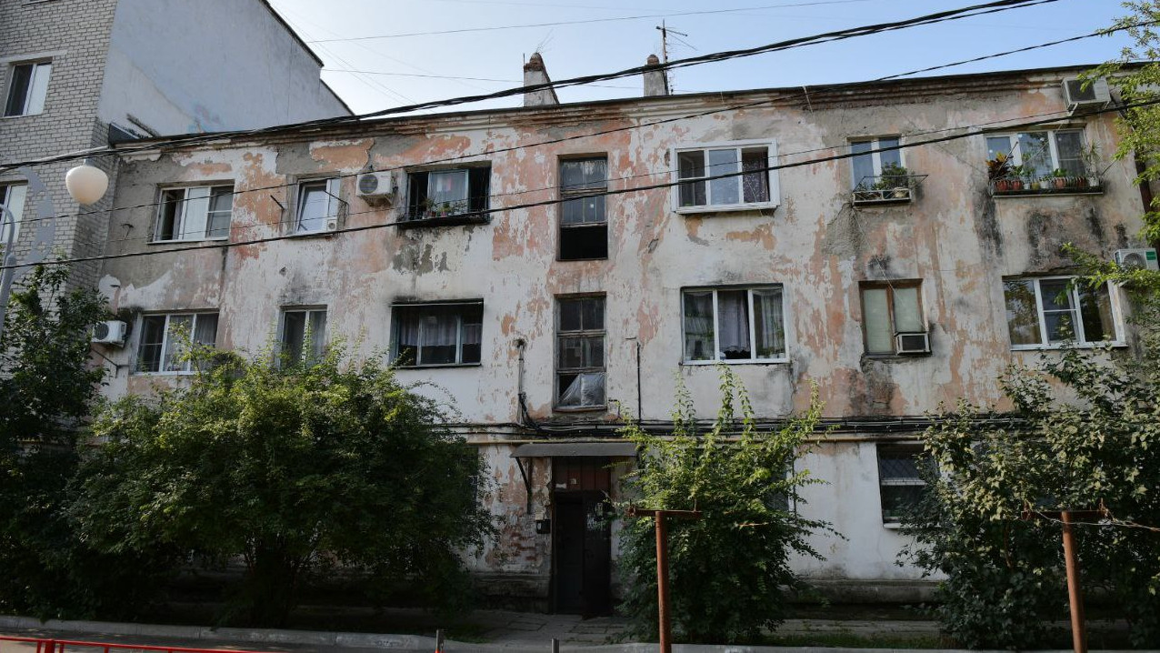 В Краснодаре начали расселение аварийной трехэтажки по ул. Таганрогской