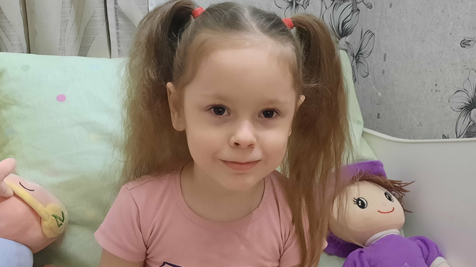 «Русфонд» собирает средства на слуховые аппараты для 5-летней Анюты Кондрук