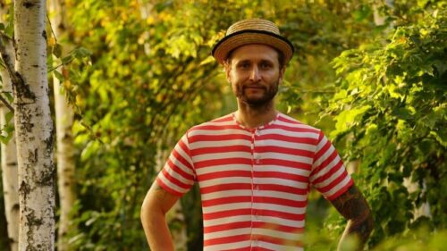 Каникулы Бонифация: как житель Краснодара начал производить винтажные мужские купальники