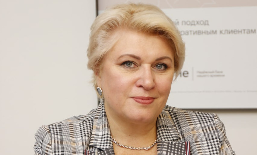 Елена Бакуменко поздравила клиентов банка «Открытие» с новым годом