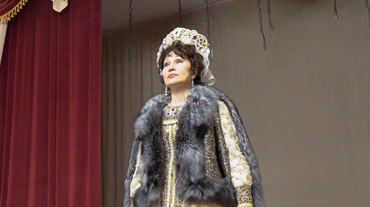 В образе боярыни: как руководитель детсада из Краснодара победила в конкурсе национальных нарядов
