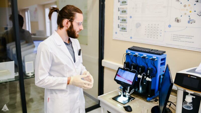 «Компьютерный нос», котлеты на 3D-принтере и тактильные бионические протезы: ученые Дона рассказали о своих открытиях