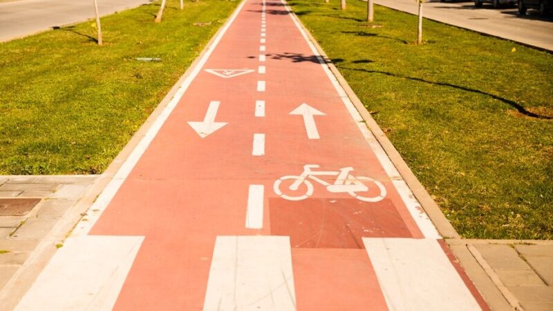 Власти Ростова планируют проложить велодорожку на набережной после 2025г.