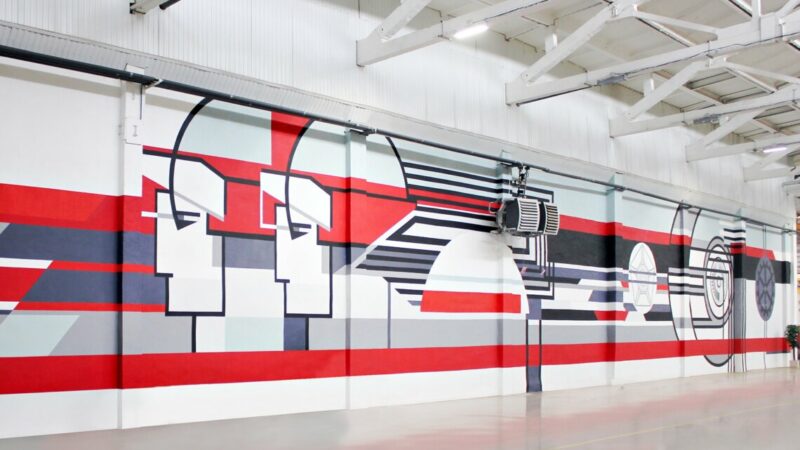 Стены завода «Ростсельмаш» в Таганроге разрисовали граффитчики из Ростова