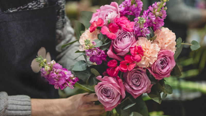 Средняя цена букета цветов на Дону за год выросла на 14%