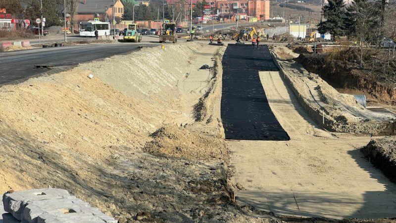 В Ростове реконструкцию дороги на ул. Вавилова завершат в 2025 году