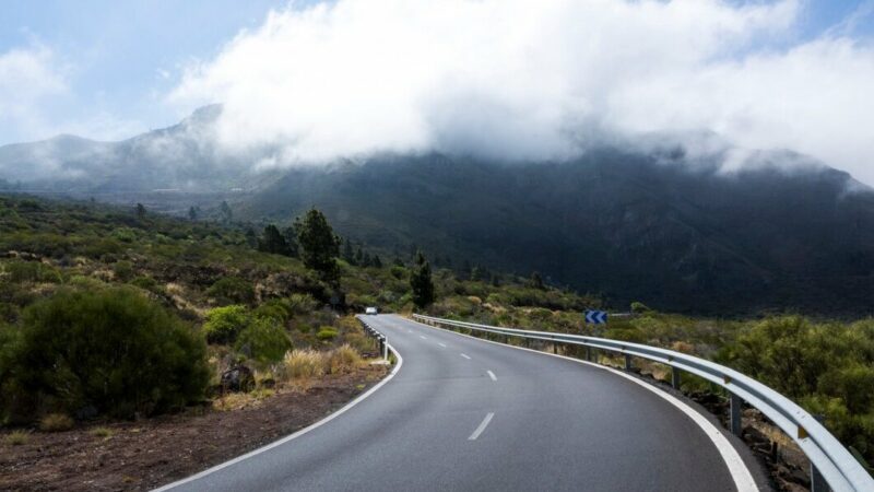 Путин поручил с 2024 г. обеспечить проектирование трассы Джубга-Сочи