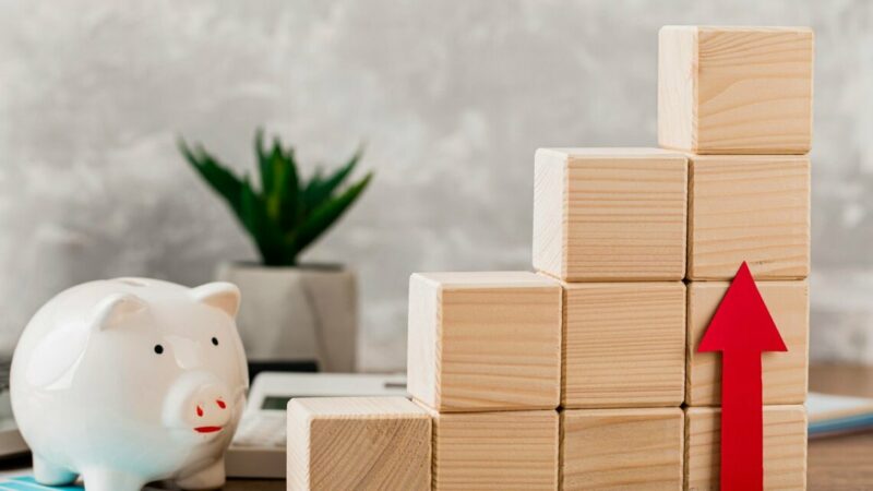 Возьми кредит и позови друга: как распознать финансовую пирамиду