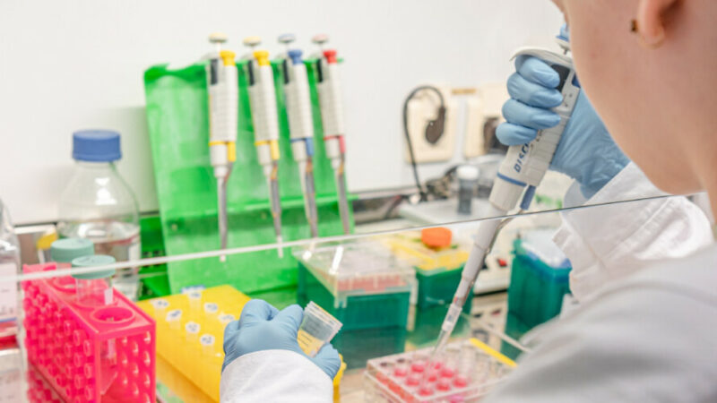 В «Сириусе» наладят производство лекарств от редких заболеваний