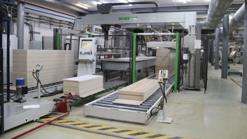 Донской производитель мебели увеличил экспорт товаров на 17% с начала 2024г.