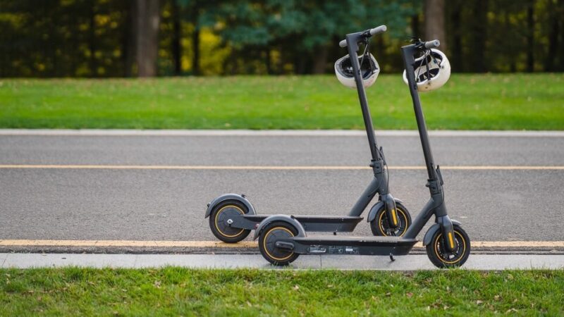 В Ростове планируют увеличить штрафы за езду на электросамокатах до 100 тыс. руб.