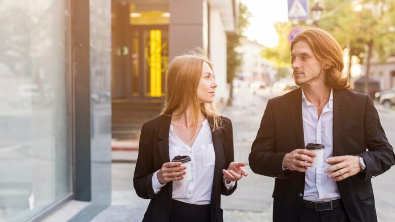 Деловой этикет: как расположить к себе собеседника