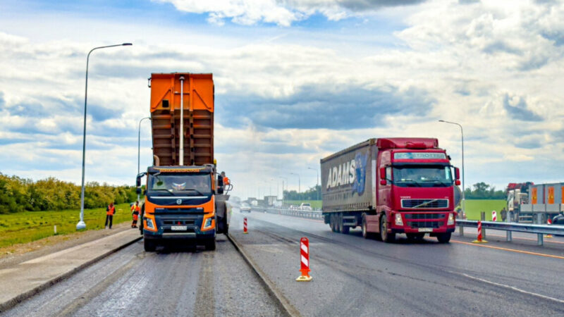 Около 130 км дороги обновили на М-4 «Дон» в Ростовской области