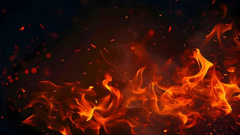 В Ростовской области потушили пожар на нефтебазе