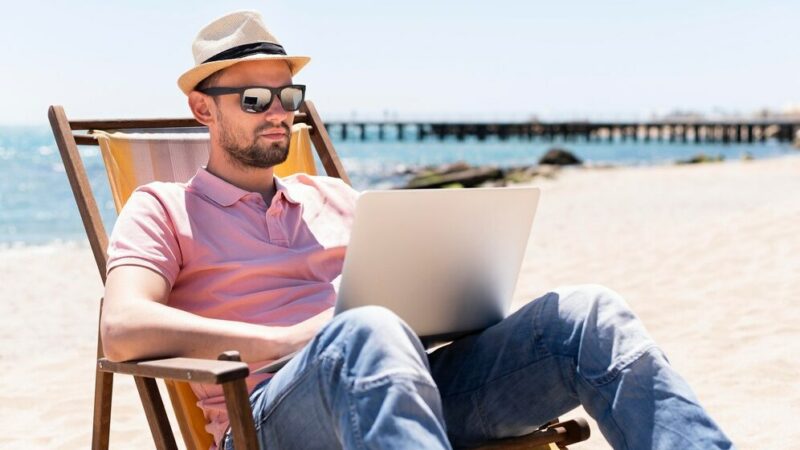 Директор курорта, водитель и генпланист: кто на Юге может зарабатывать до 500 тыс. рублей