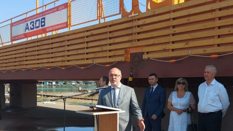 В Ростове на воду спустили первый плавучий причал для «Валдаев»