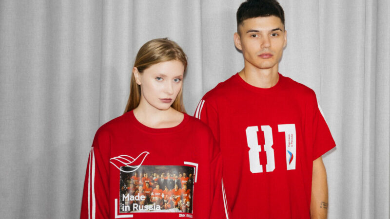 Ростовский бренд DNK Russia выпустил линейку одежды к хоккейному матчу на ВЭФ