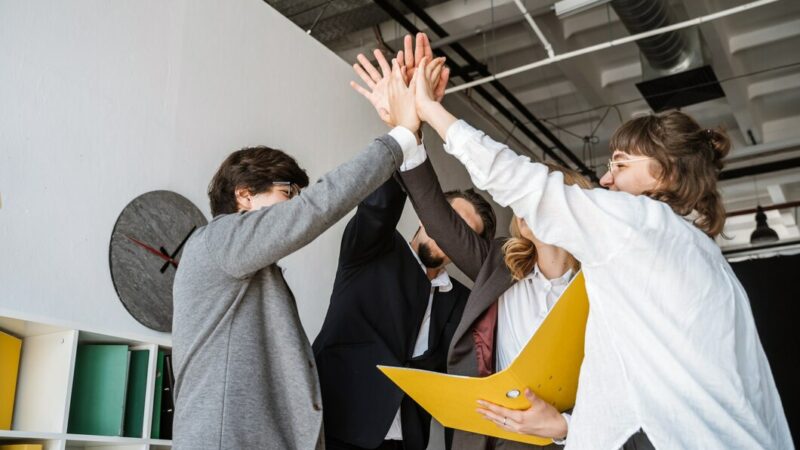 Чем привлекать и удерживать сотрудников, кроме денег