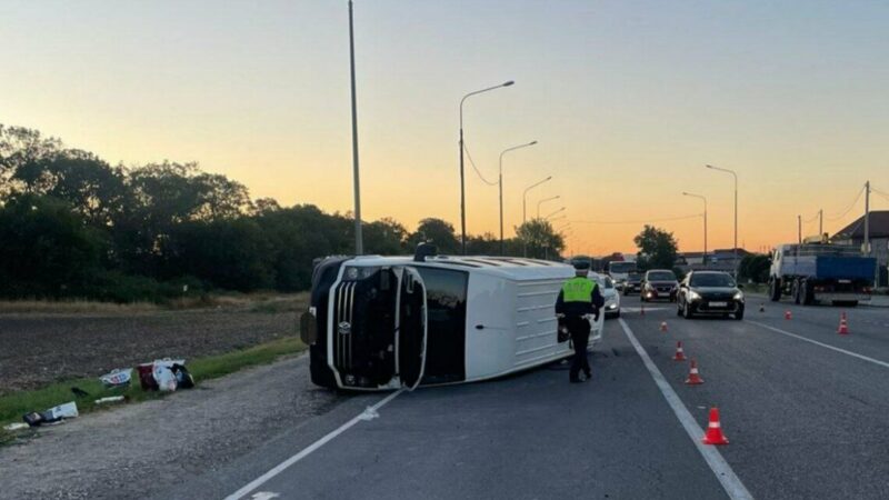Бастрыкин поручил возбудить дело в связи с ДТП с микроавтобусом на Кубани