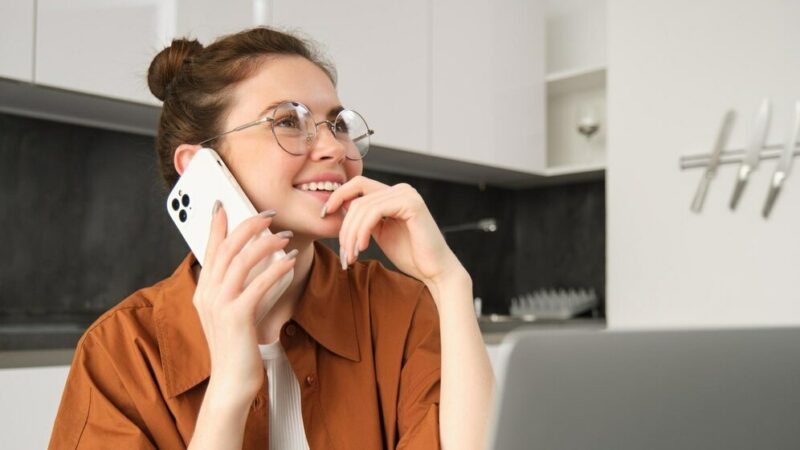 Количество старых iPhone выросло вдвое у кубанских зумеров