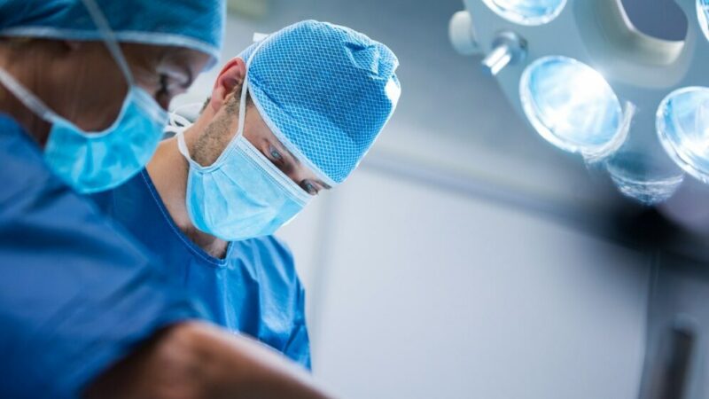 Вакансия анестезиолога возглавила топ самых высокооплачиваемых в Краснодаре