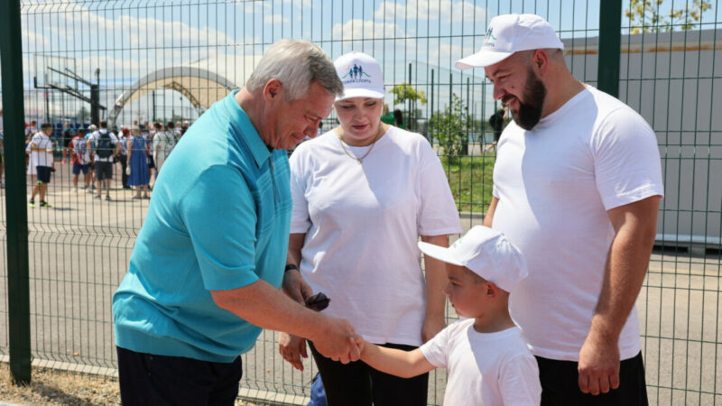 Донской губернатор поручил развивать в регионе баскетбол