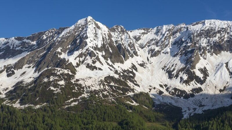 Власти Кубани и Минэк РФ подготовят правила поведения на горнолыжных трассах