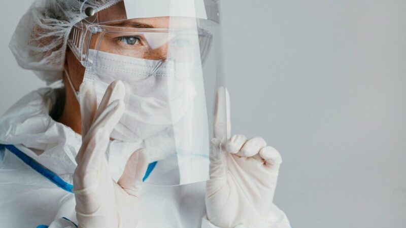 Число поступивших в Ростовскую область вакцин против гриппа выросло на 5% в 2024г.