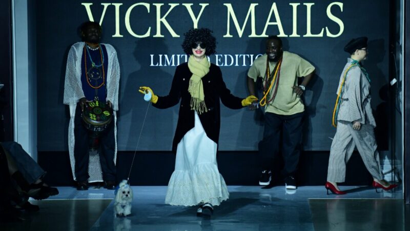 Редакторы Медиа Группы «Бизнес и точка» представили новую коллекцию одежды Vicky Mails