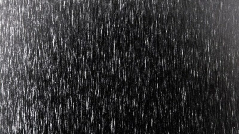 Штормовое предупреждение о ливнях объявили на Кубани на 22 апреля