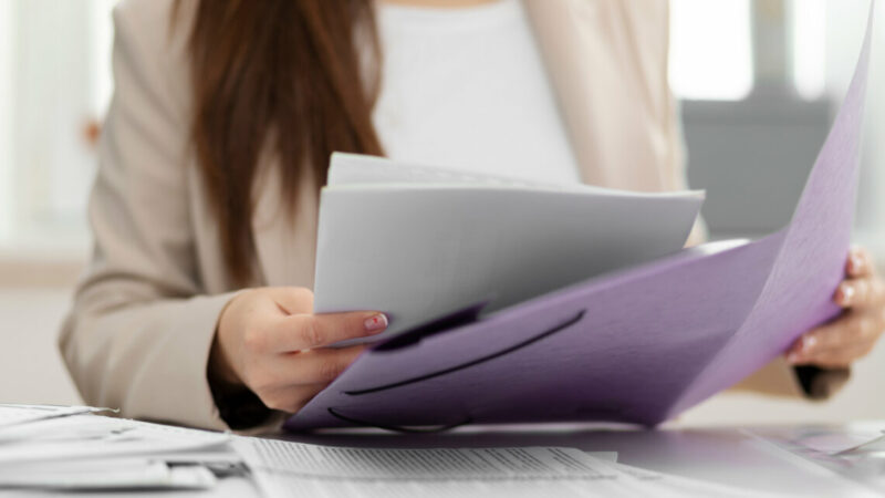 Проект закона о запрете рекламы эзотерических услуг внесли в Госдуму