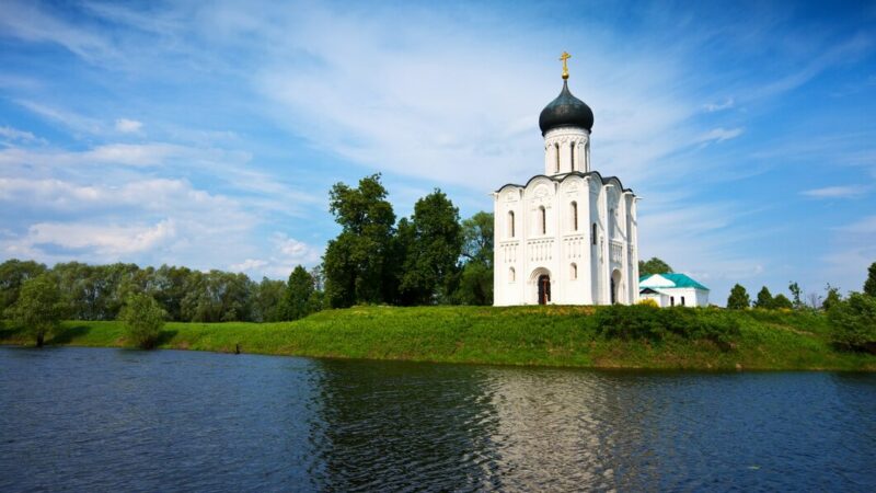 На Кубани в связи с Радоницей 21 апреля будет выходной