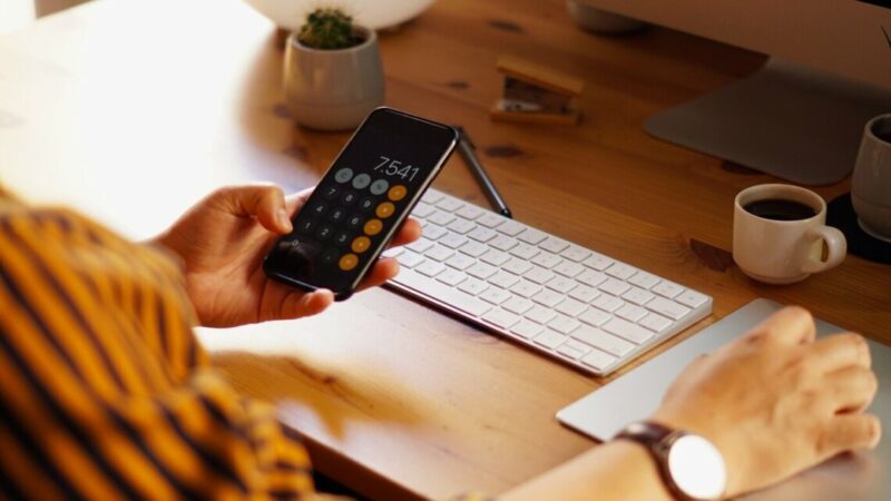 Какие налоги должны отчислять работодатели с зарплат сотрудников