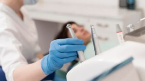 Стоматолог, бухгалтер и программист: кто на Юге зарабатывает до 300 тыс. рублей