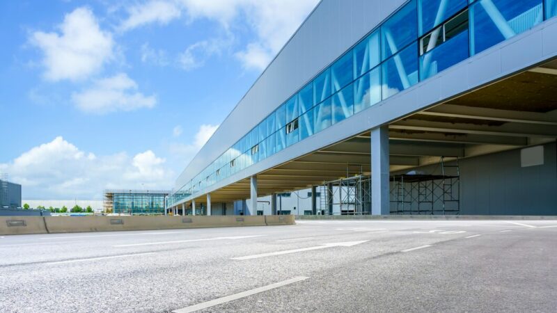 Запуск логистического центра «Прогресс» в Краснодаре перенесли на конец 2025 г