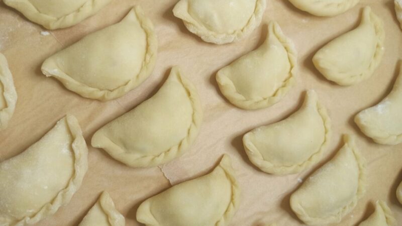 Староновогодние традиции: как ростовские предприниматели гадают на варениках