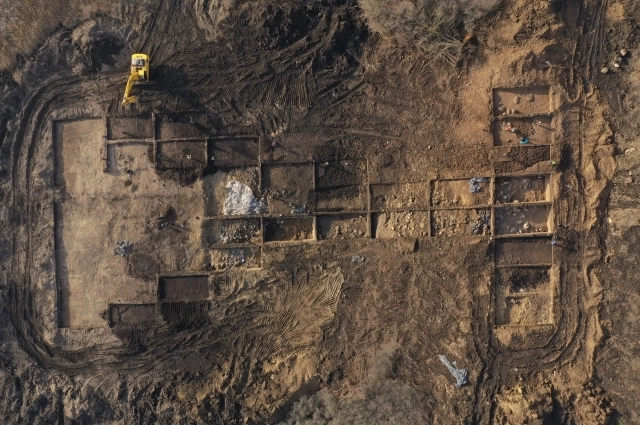 Во время строительства водовода к ДНР донские археологи обнаружили кладбище лодок