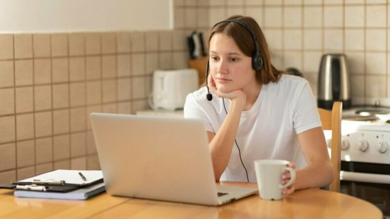 Доход самозанятых превысил зарплаты штатных сотрудников