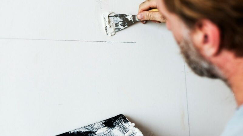 Власти Ростова расторгли контракт на разработку проекта реставрации «дома с ангелами» за 44 млн руб.