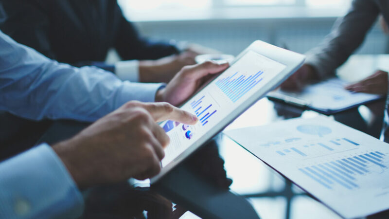 В РФ зафиксировали падение выручки у 70% компаний в 2025 году