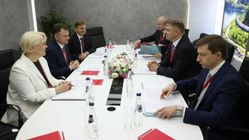 На ПМЭФ обсудили развитие инфраструктуры железнодорожного транспорта Дона