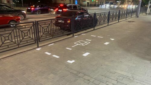 В Ростове появилась новая разметка для парковки электросамокатов