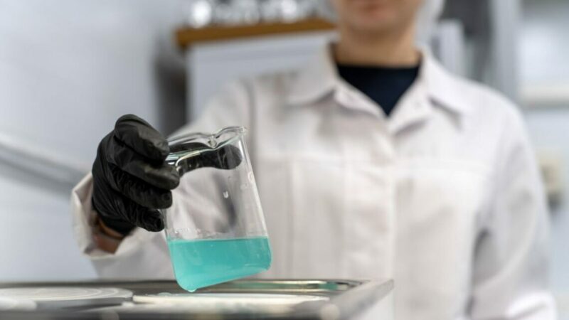 От ногтевой студии до производства профессиональной косметики: история успеха ростовского бренда EMI