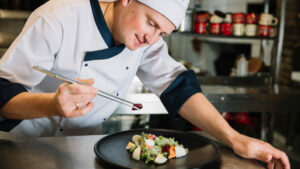 Ростовская область вошла в топ-10 регионов по объему трат в общепите