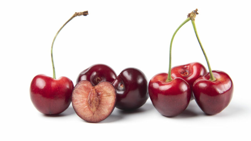 На Дону построили тепличный комплекс на 20 га для выращивания черешни