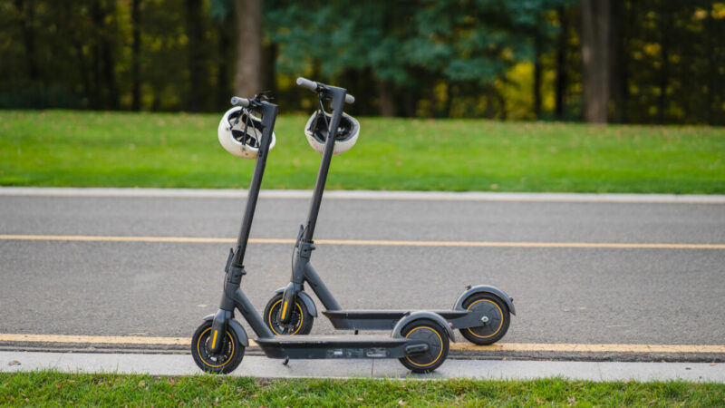На Дону количество аварий с электросамокатами увеличилось в 2,7 раз за год