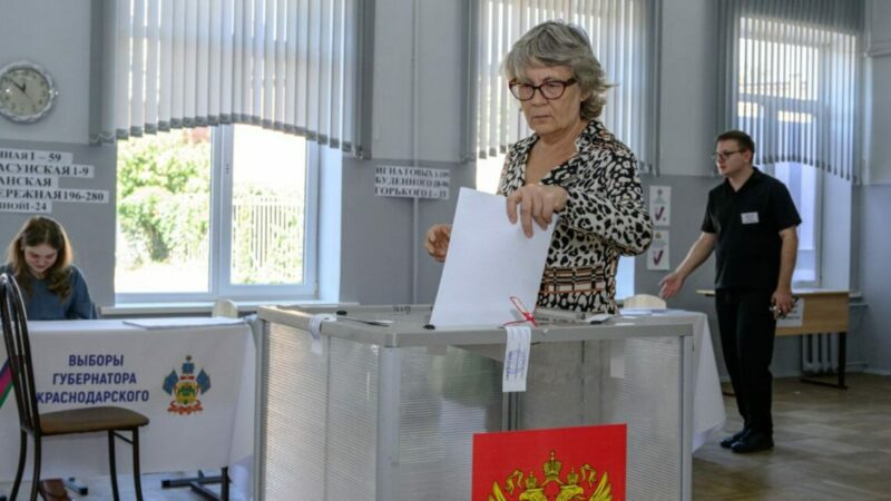 Победивший на выборах Юрий Слюсарь поблагодарил избирателей за поддержку