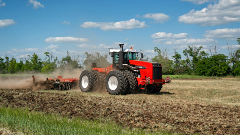 Закупки донской самоходной сельхозтехники местными аграриями упали на 46%