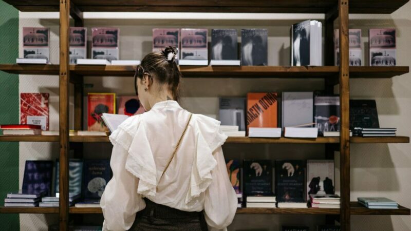 Один маленький, но гордый книжный: на чем зарабатывают независимые книжные Ростова и Краснодара